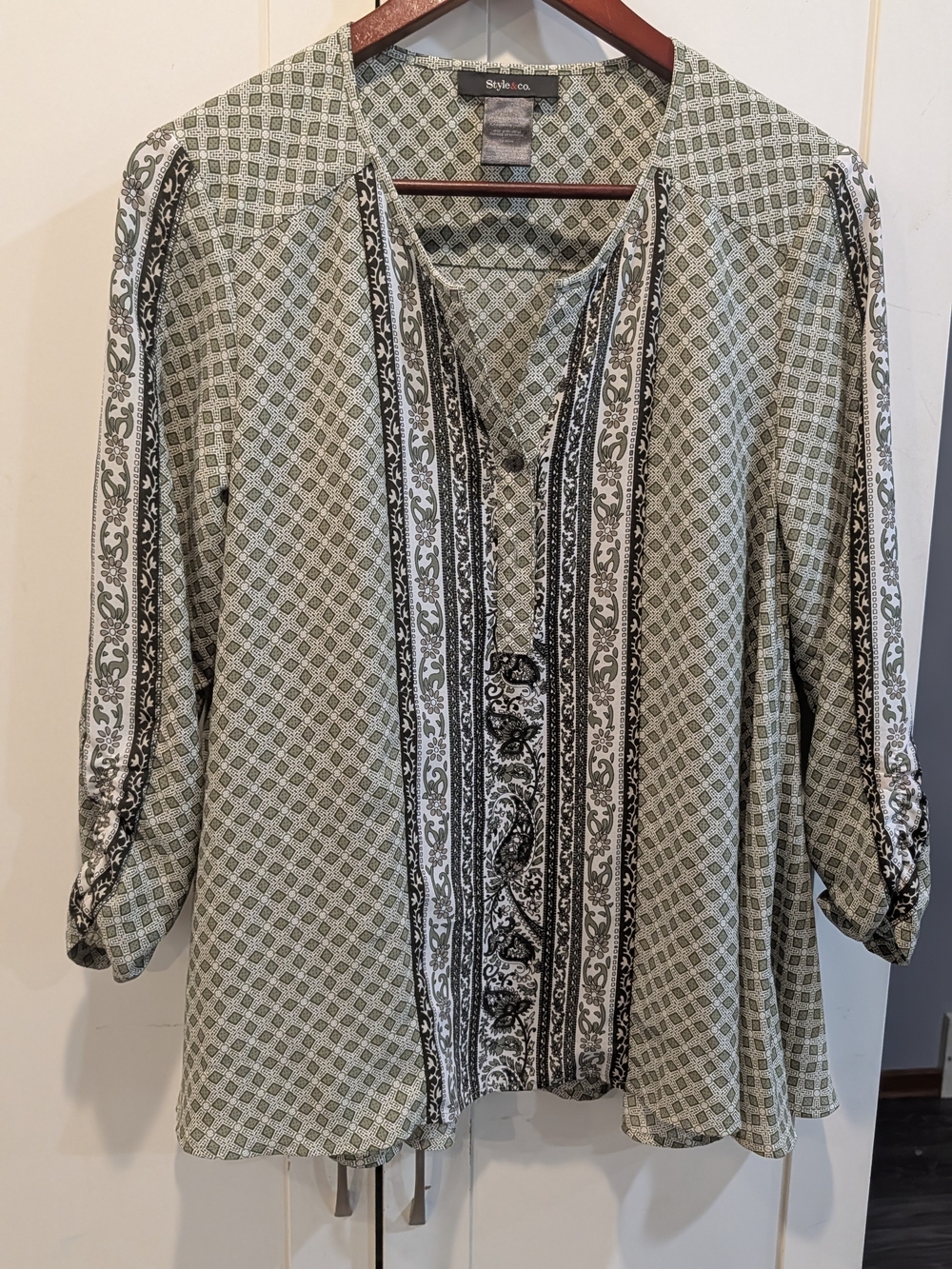 Style & Co. Light Green Patterned Button-Up Blouse with Trim